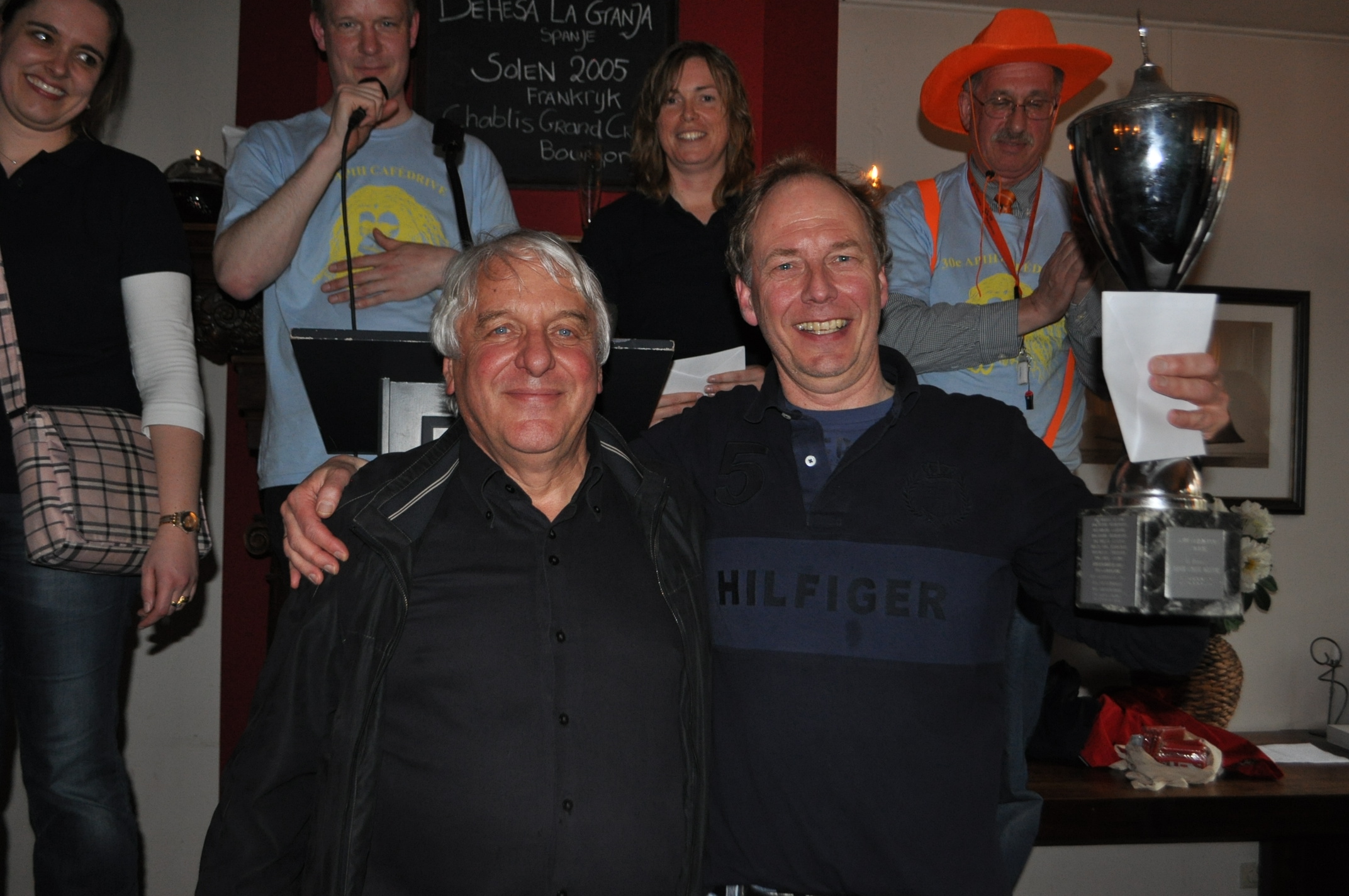 van Doren Haks winnen 6e lustrum Apih Cafédrive