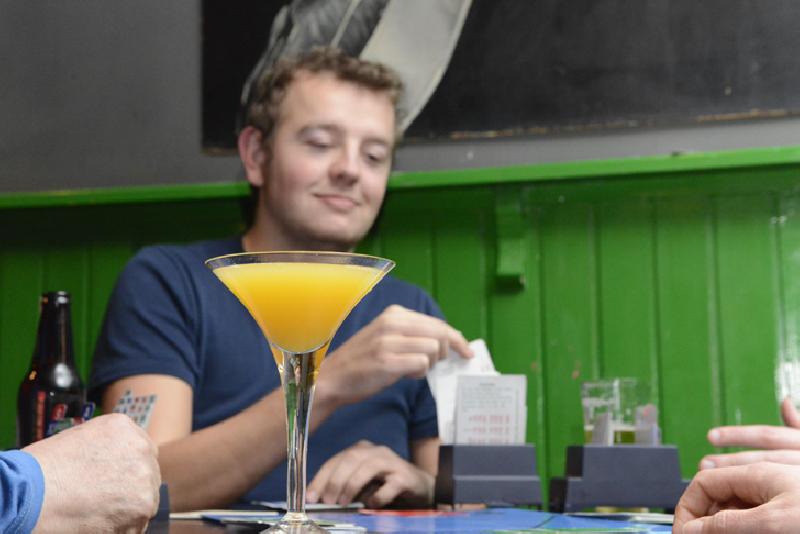 Cocktailbridge bij APIH